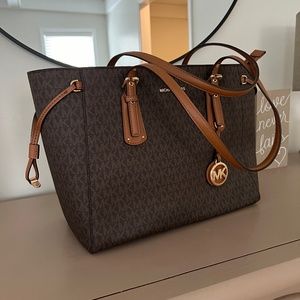 MK tote purse